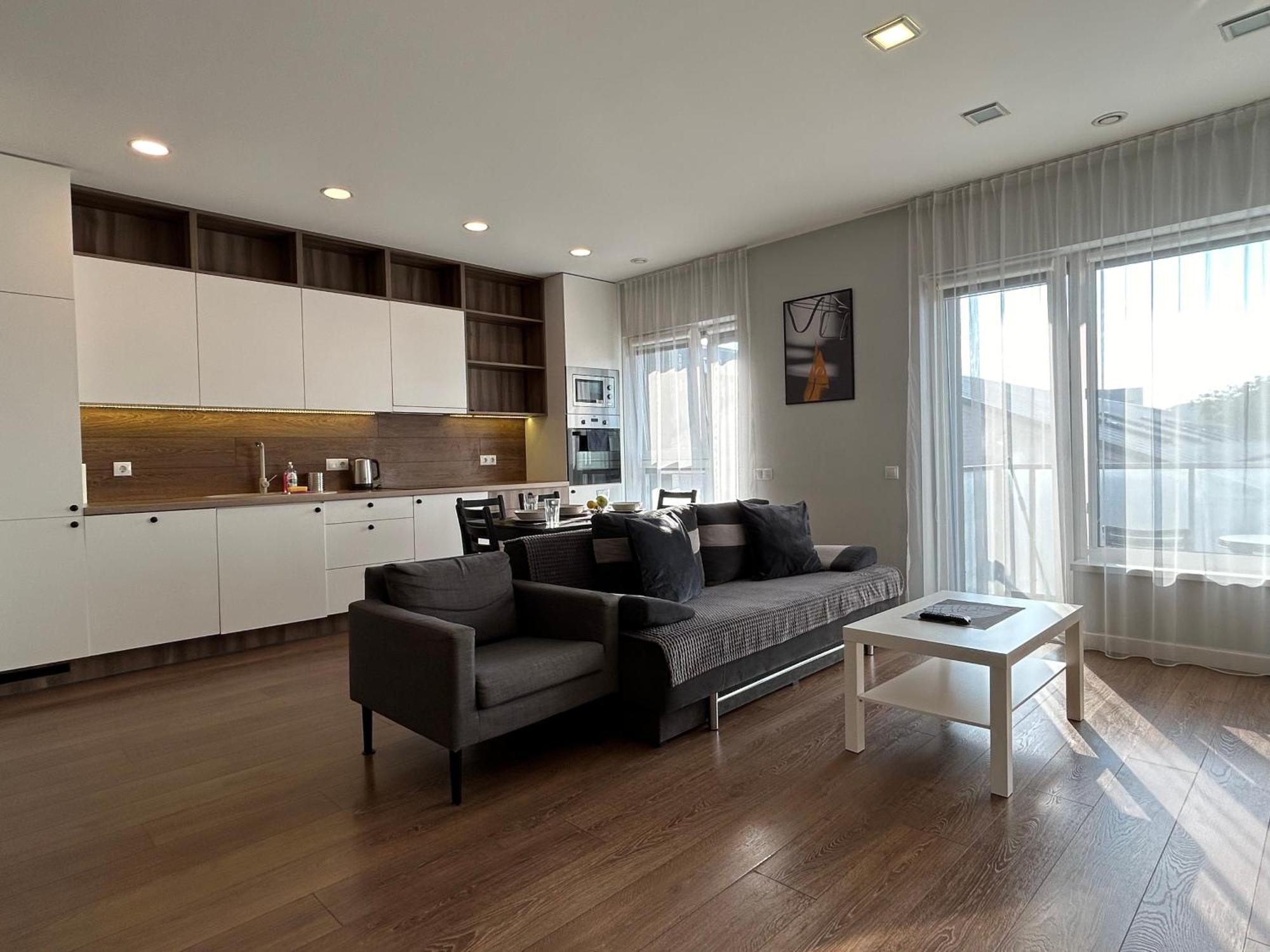Your Home - Spacious Apartment In City Center, With Balcony & Self Check-In VNO Exteriör bild