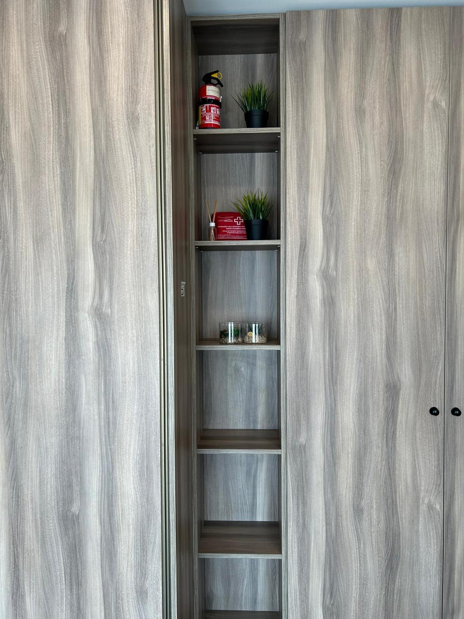 Your Home - Spacious Apartment In City Center, With Balcony & Self Check-In VNO Exteriör bild