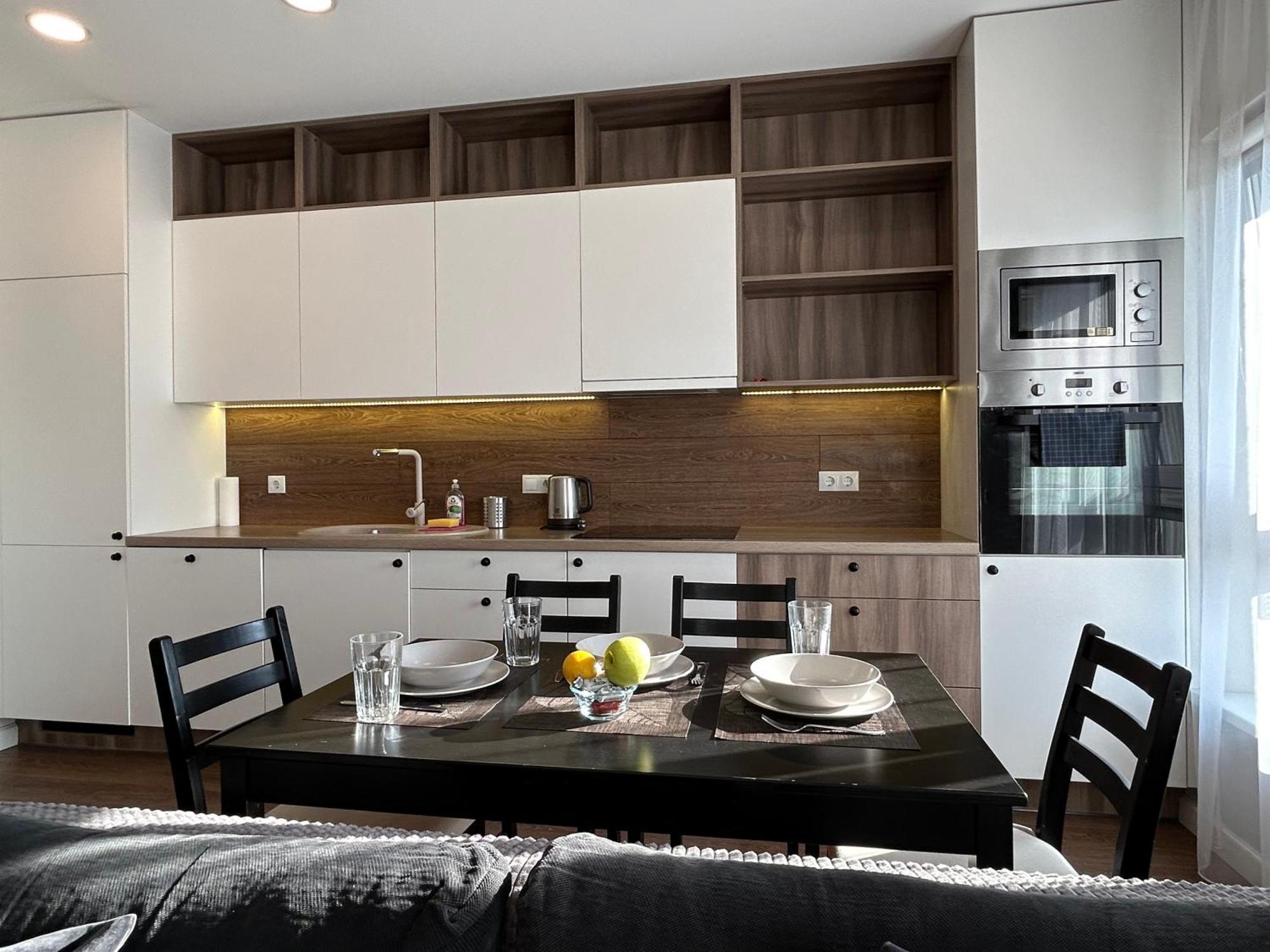 Your Home - Spacious Apartment In City Center, With Balcony & Self Check-In VNO Exteriör bild