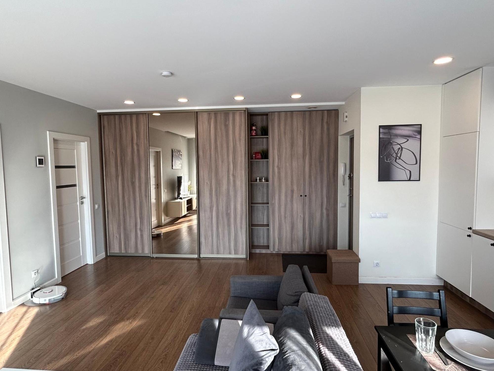 Your Home - Spacious Apartment In City Center, With Balcony & Self Check-In VNO Exteriör bild