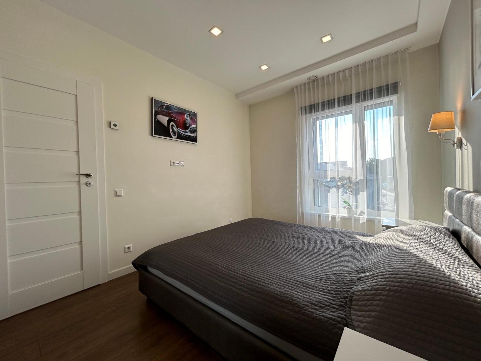 Your Home - Spacious Apartment In City Center, With Balcony & Self Check-In VNO Exteriör bild